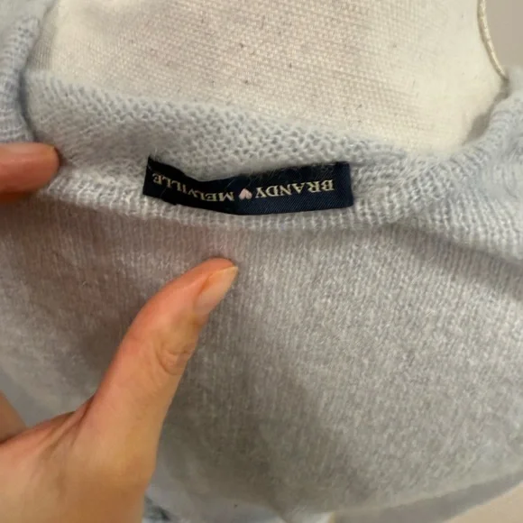 Brandy Melville Long Sleeve Shirt - Picture 3 of 3
